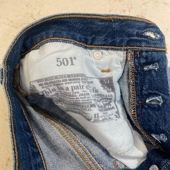 Levi’s short cutoff frayed denim shorts button fly SZ /4 - Picture 9 of 12